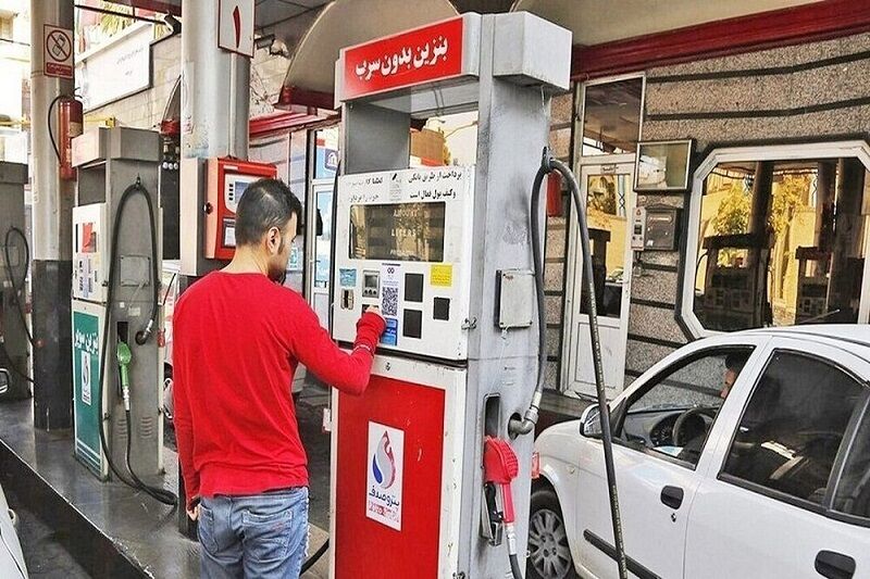 نخستین سهمیه بنزین سال جدید قابل برداشت شد