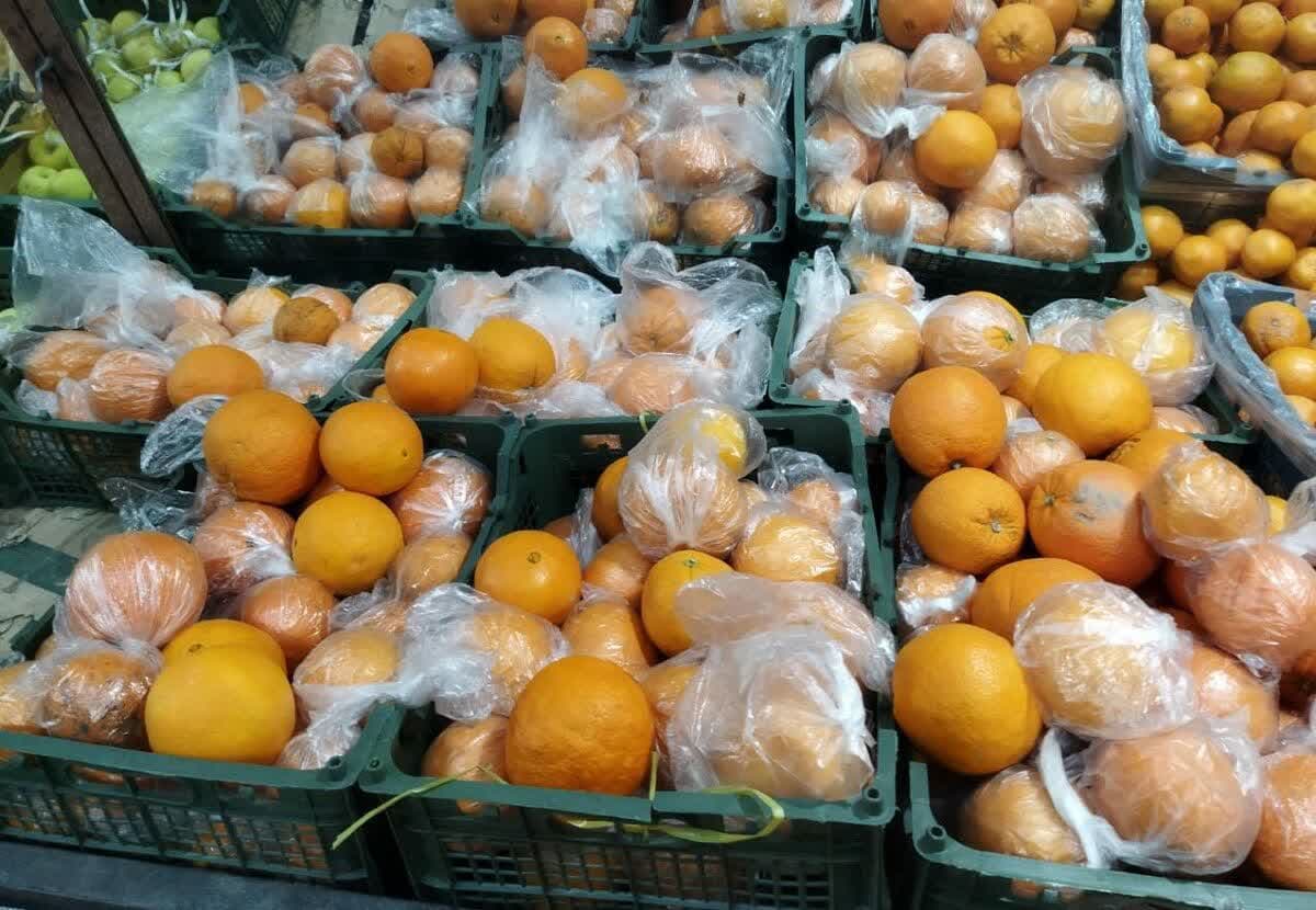ادامه توزیع میوه نوروزی استان مرکزی تا پایان تعطیلات