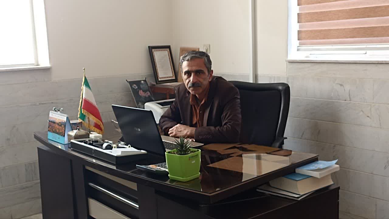 باحضور کارگران،طرح‌های اقتصادی و خدمات معنا پیدا می‌کند