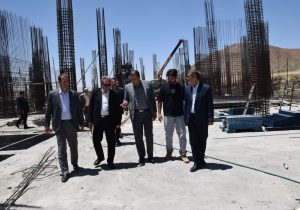 بازدید رییس دانشگاه علوم پزشکی اراک از بیمارستان درحال احداث محلات
