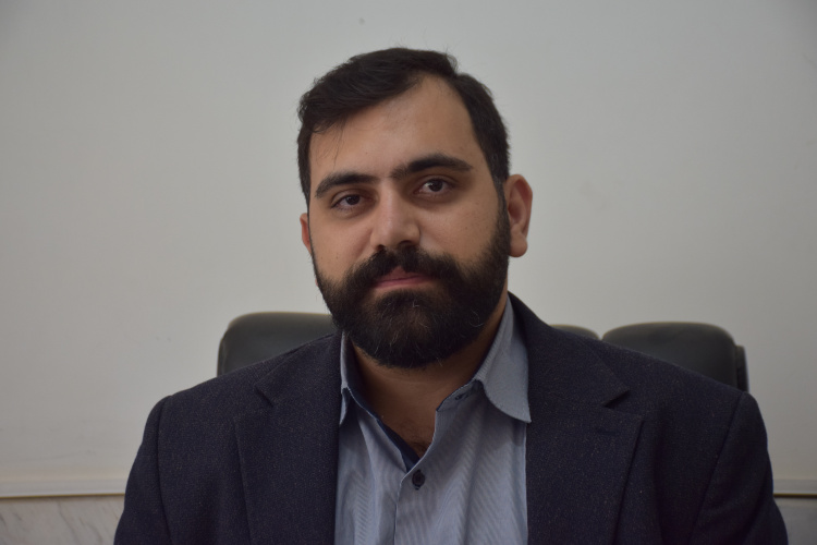 غربالگری سلامت ۲۲۴۰ دانش آموزان محلاتی
