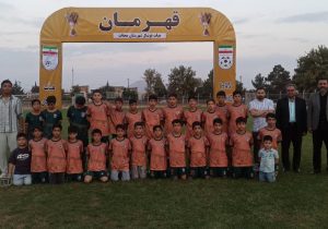 کاپ قهرمانی در دست ستارگان