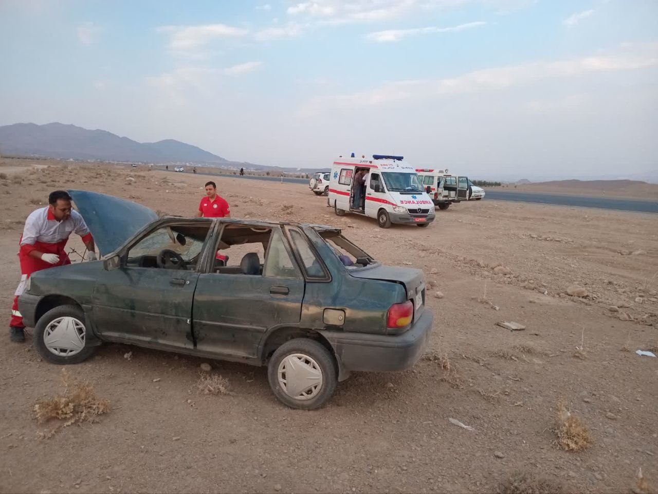 واژگونی یک دستگاه خودرو پراید،۵ مصدوم بر جای گذاشت