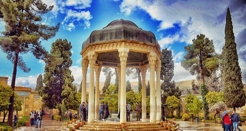 لسان‌الغیب، صدای جاودانهٔ دل‌ها