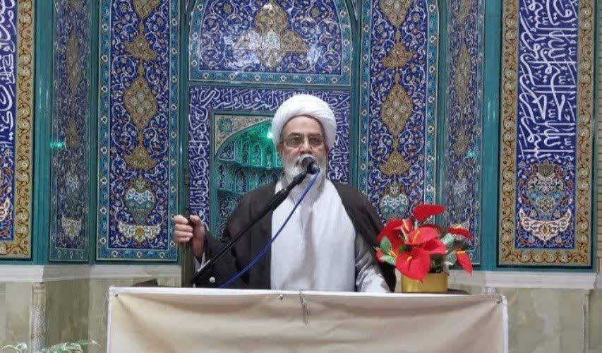 ادعای ریشه‌کنی فقر از سوی قدرت‌های جهانی دروغی آشکار است