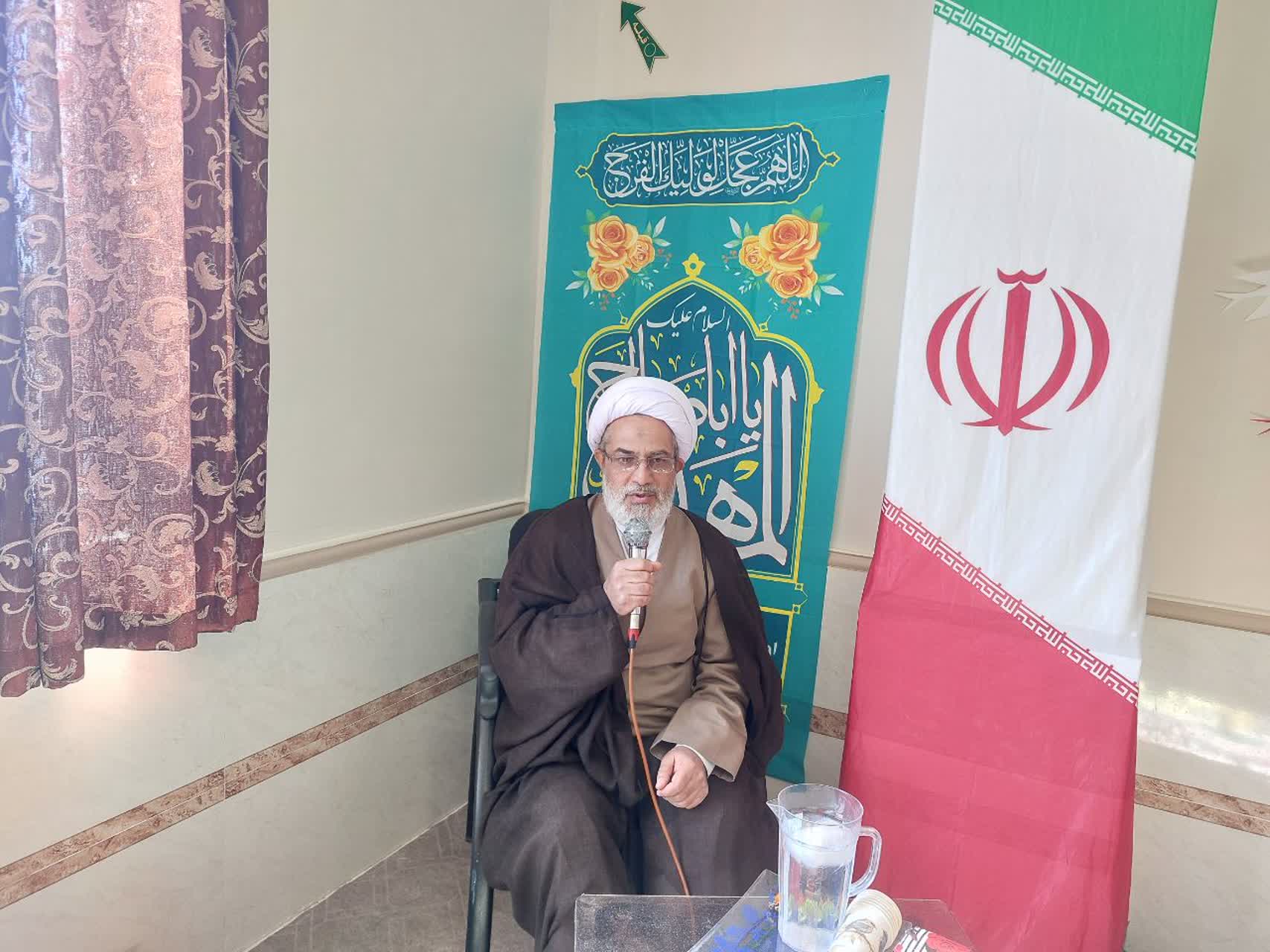 نماز قلعه ای است که در آن تیرهای شیطان به ما اثر نمی کند