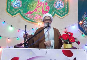 هدف دشمن پاک کردن معارف اسلامی از ذهن نسل جوان است