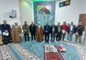 امام جمعه و فرماندار محلات در جمع نمازگزاران مسجد حضرت موسی بن جعفر(ع)