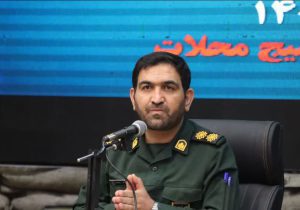دشمن با فشار اقتصادی و جنگ روانی به دنبال تضعیف انسجام ملی است