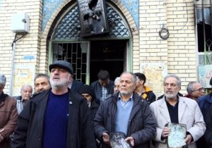 روایت شهروند محلاتی از آتشی که اغتشاشگران بر اموالش زدند
