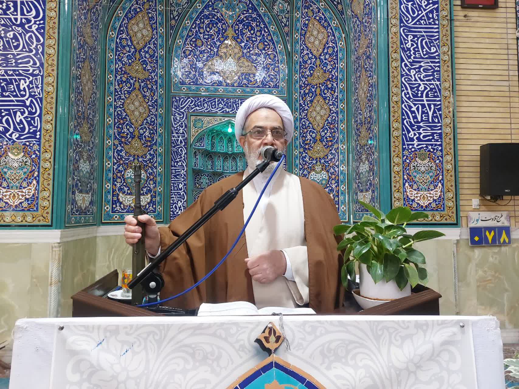 رمضان، فرصت طلایی پالایش جان‌هاست؛ مساجد را به کانون نور و وحدت تبدیل کنیم