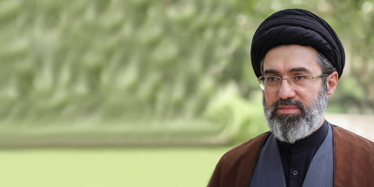 نظر دیگری داشتم اما به دلیل تعهد رییس جمهور برای پاسداشت حقوق ملت،آن را پذیرفتم
