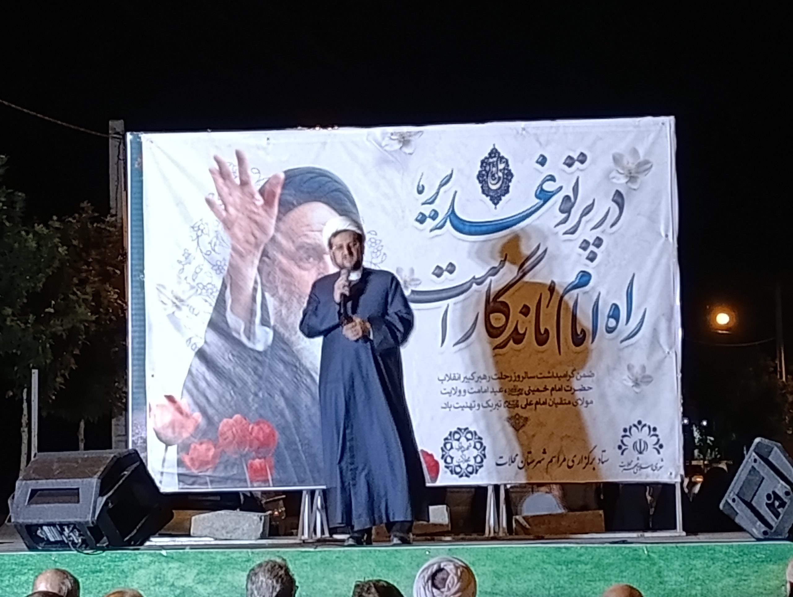 مردم ایران در همه فتنه‌ها پای انقلاب ایستاده‌اند