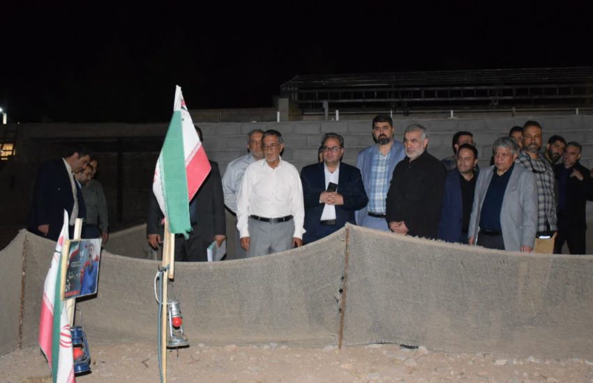 بازدید نایب رئیس اول مجلس شورای اسلامی از محل اصابت پرتابه‌های دشمن و مقتل شهدای مطهر جنگ رمضان در محلات