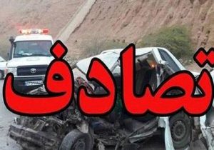 تصادف خودروی پژو ۲۰۶ با تریلی در محور دلیجان–محلات