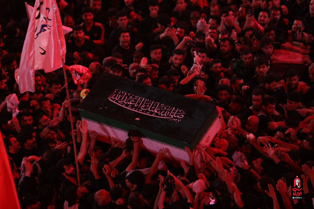رهبر شهید انقلاب به زیارت جد شهیدشان نائل شدند