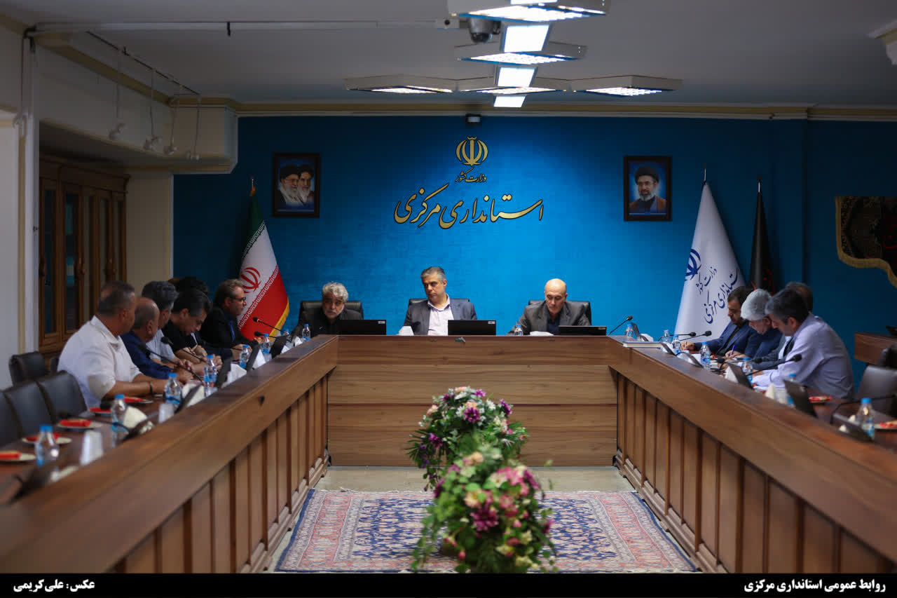 بررسی مسائل و مشکلات حوزه معادن شهرستان محلات